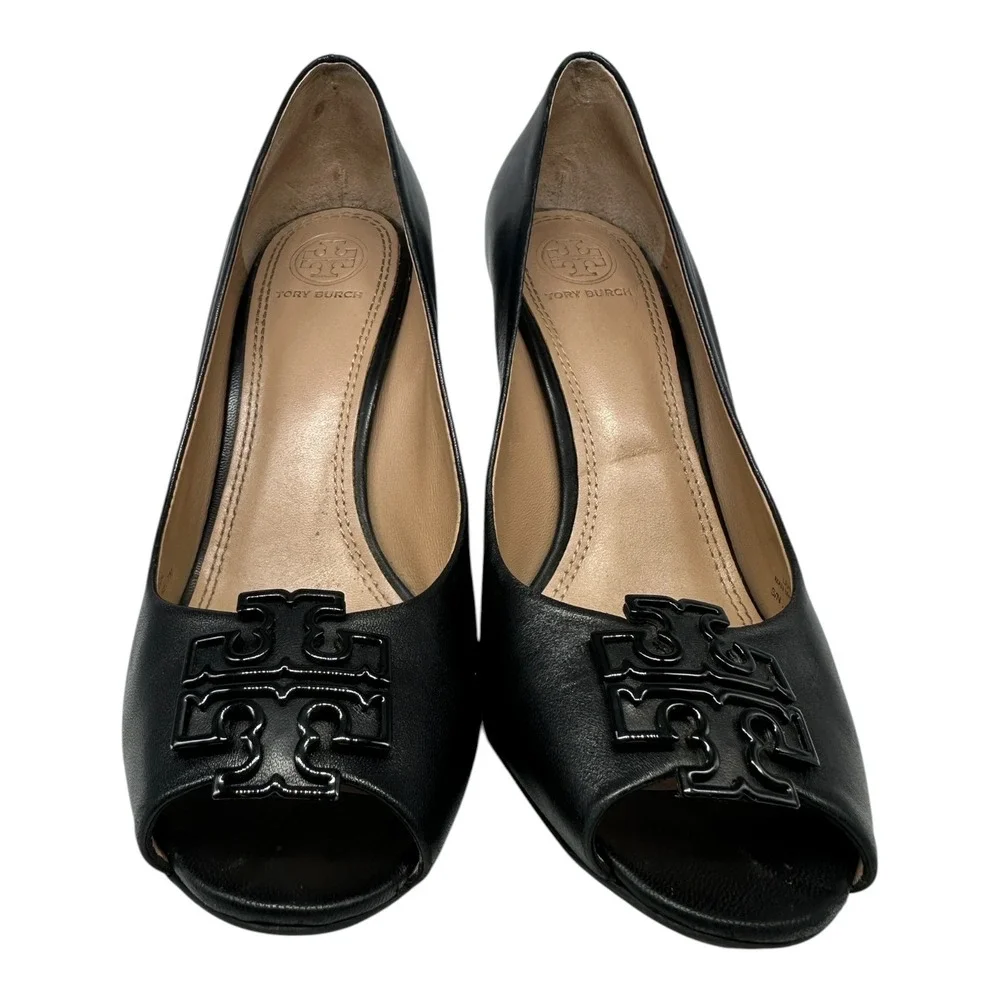 Tory Burch Lowell Black Leather Peep Toe Wedge Pumps Logo Medallion 7M